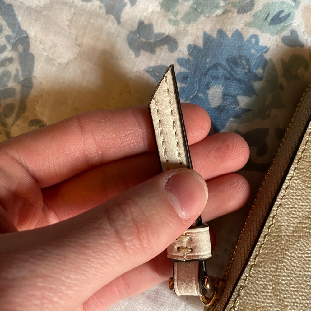 Coach Large Phone Wallet SOLD - Picture 5 of 6